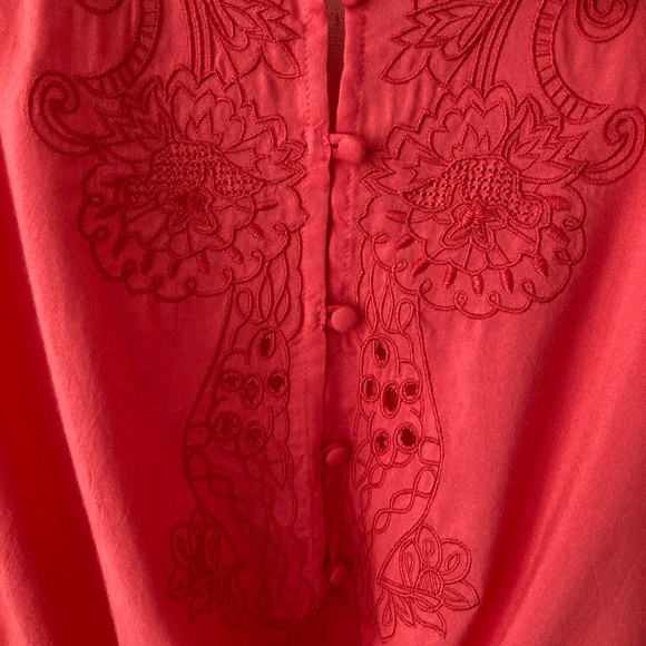 Jun & Ivy Coral Eyelet Blouse NWT Valentine’s Worthy - Picture 5 of 12